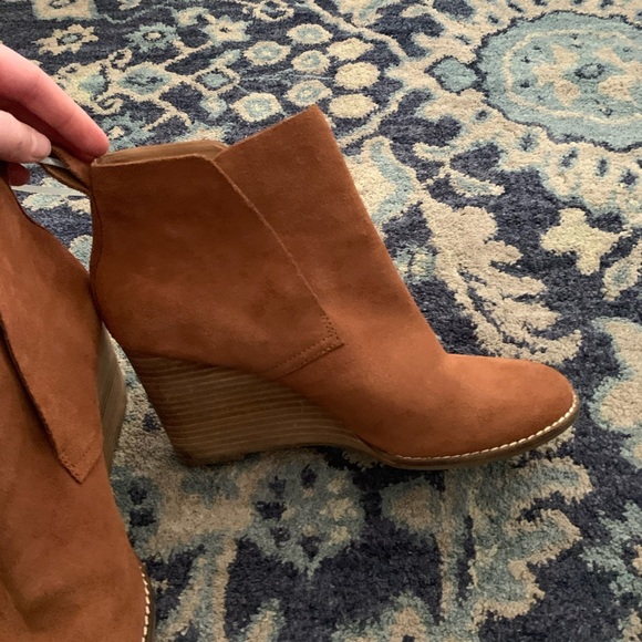 Lucky Brand Yoniana Wedge Bootie - Picture 9 of 10